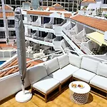 Amazing Ocean View With Heated Swimming Pool Apartman