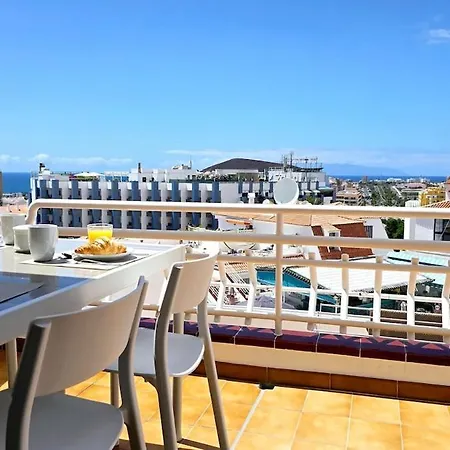 Amazing Ocean View With Heated Swimming Pool Apartment Los Cristianos (Tenerife)