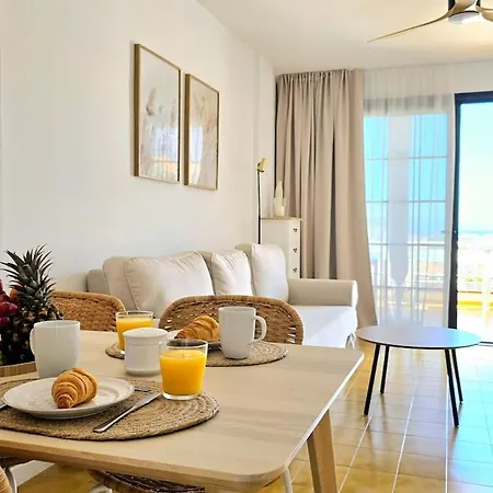 Amazing Ocean View With Heated Swimming Pool Apartamento