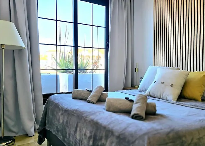 Amazing Ocean View With Heated Swimming Pool Appartamento *